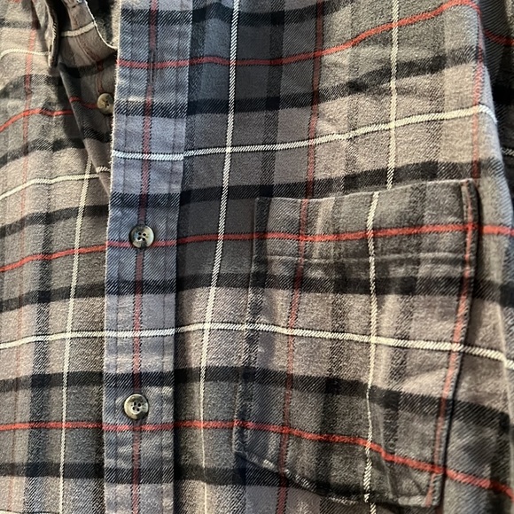Mid weight flannel, like new, Eddie Bauer soft shirt XLT - Picture 4 of 6